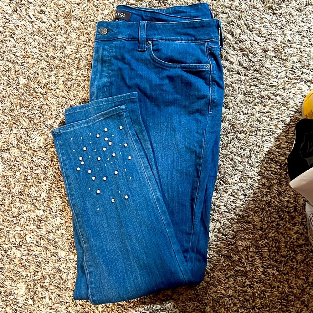 VGUC NYDJ Ami Skinny Ankle Jean with pearls and crystals
